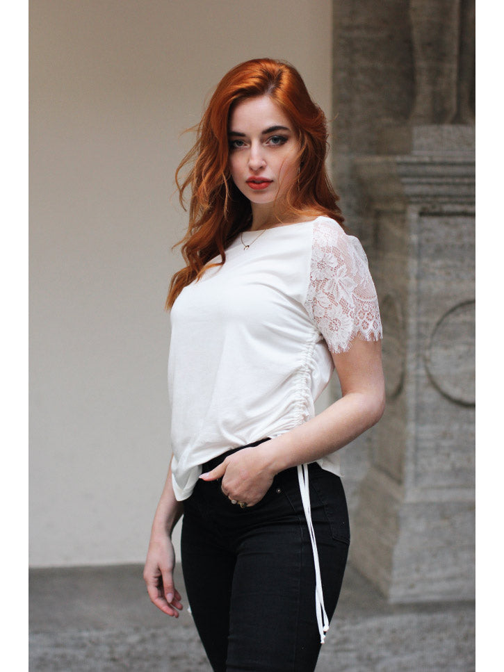 #LITTLELACE - Damen T-Shirt mit Spitzenärmel