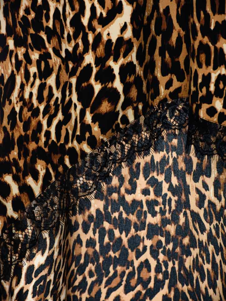 #LONGSHOTLEO - Damenkleid im Leopardenmuster