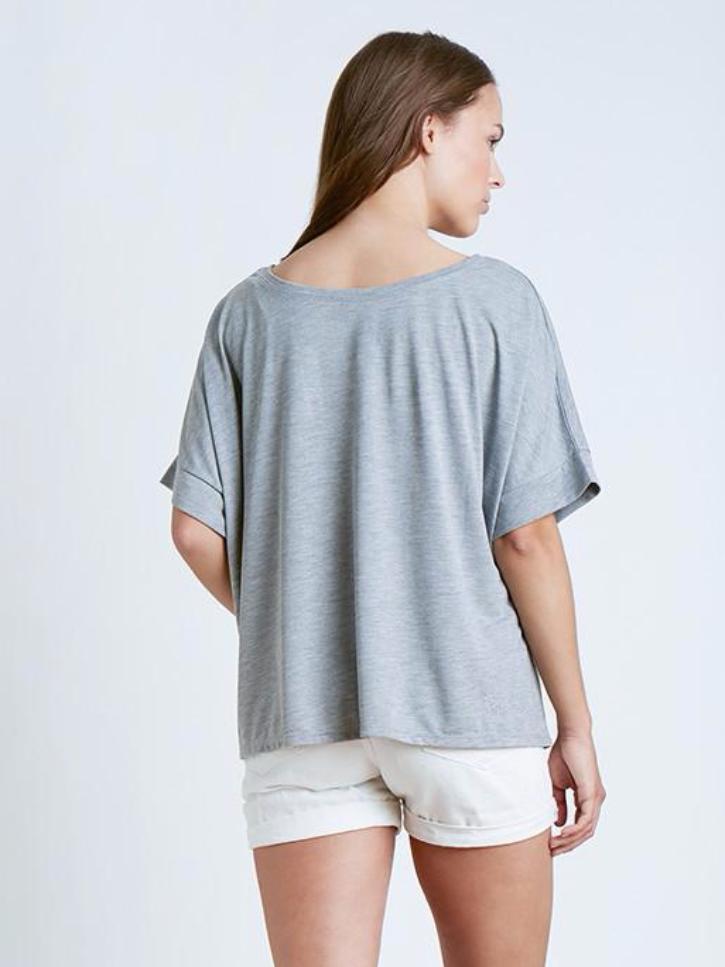#becauseimhappy - Kastenshirt mit Happy-Print aus Pailletten, grau